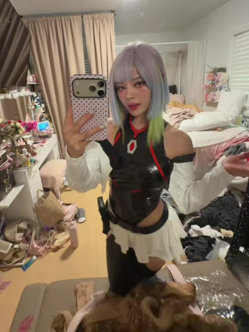 @dommymommytiff