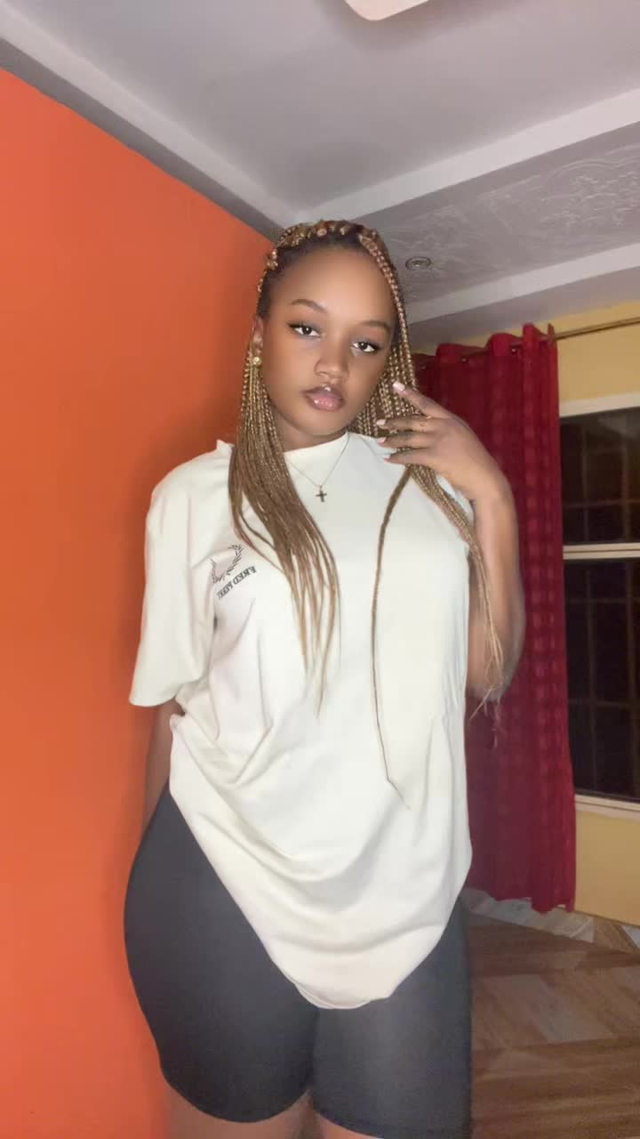 @🐅𝐋𝐢𝐨𝐧𝐞𝐬𝐬💰