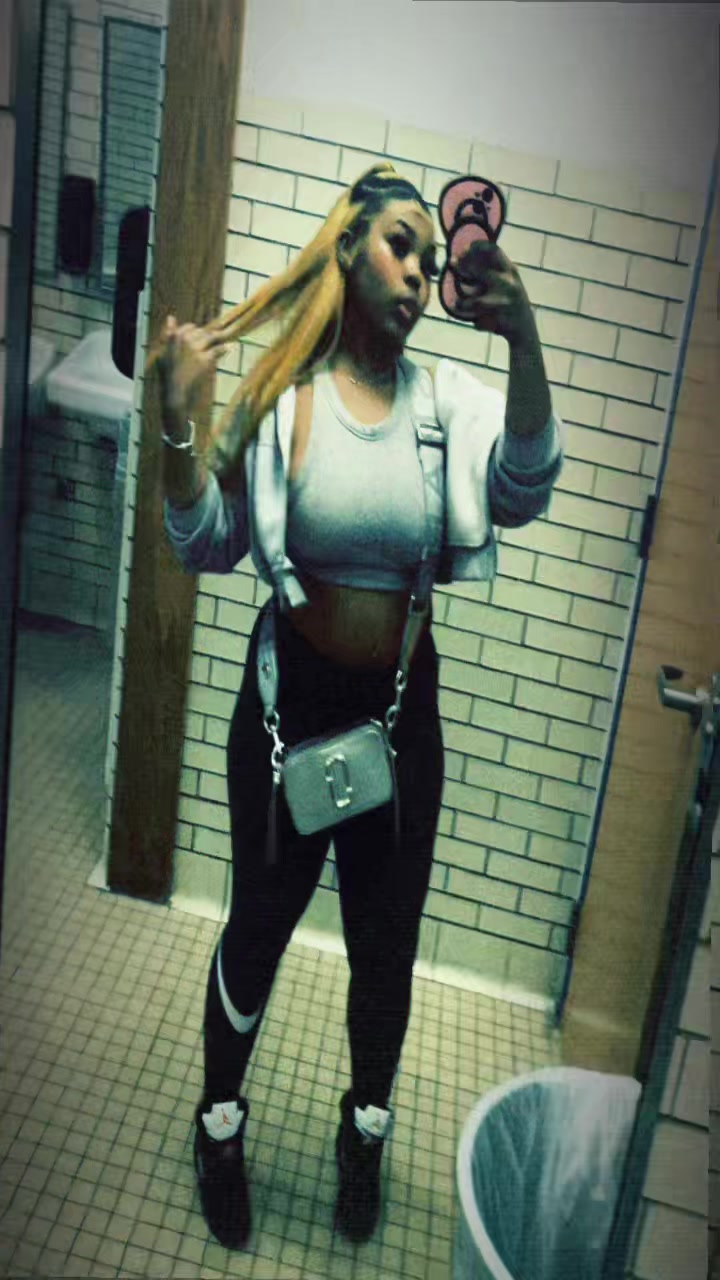 @queen fine thick shyt