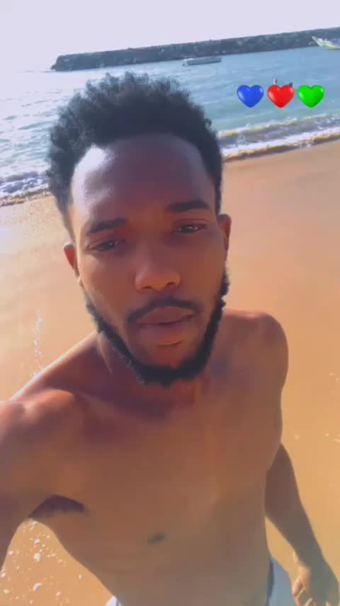 @Beerus shrek 🇧🇫🇸🇳
