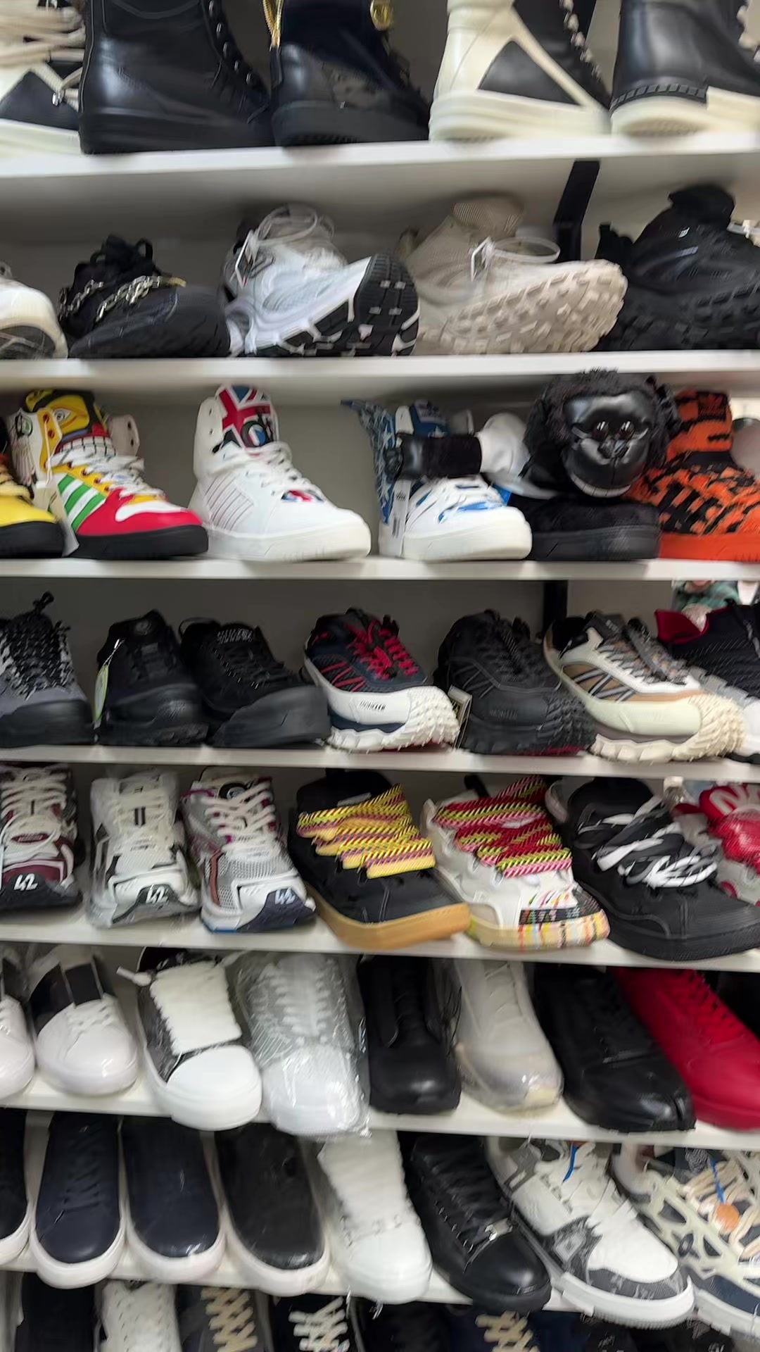 @тгк : ViP KrOss Fashion 👟