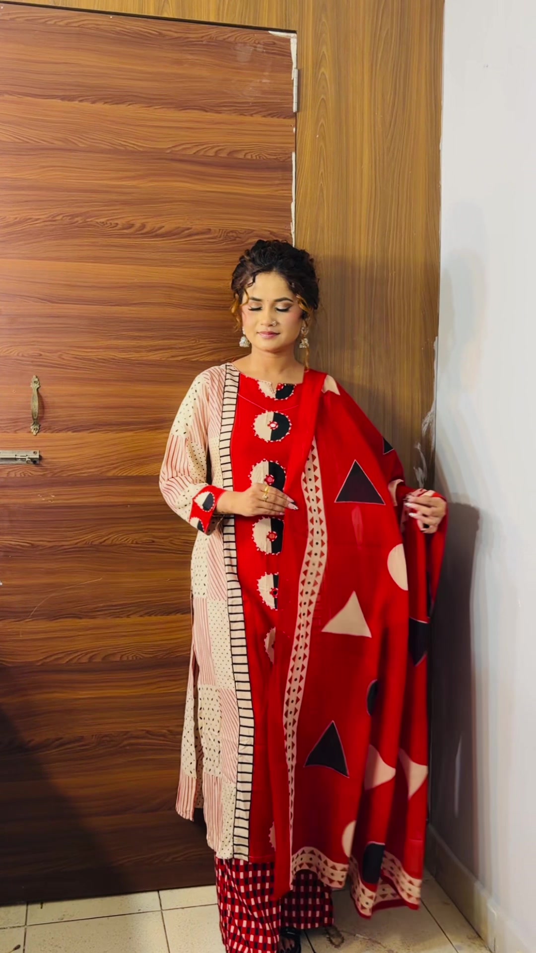 @KOMAL KURTHA PASAL
