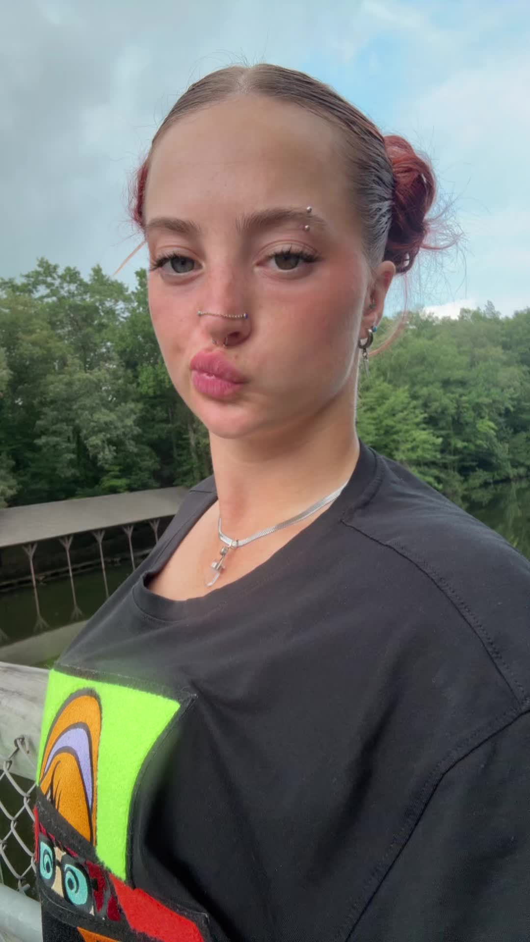 @Sky🌶️