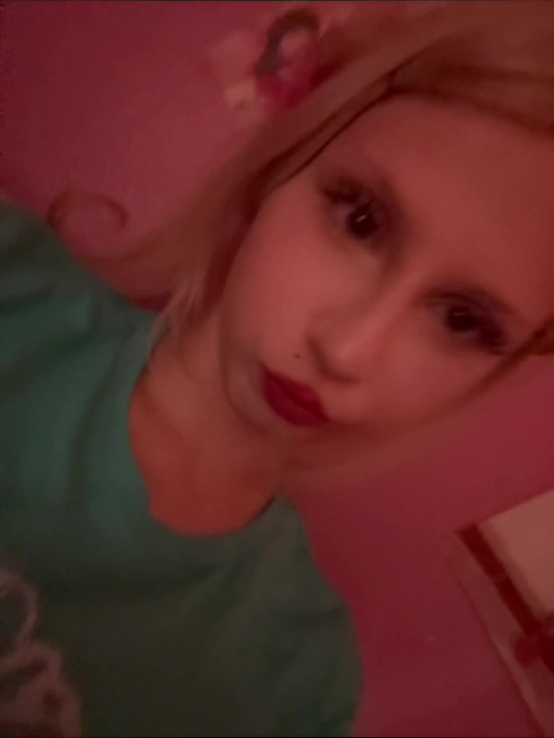 @delilah ๐งโ๏ธ