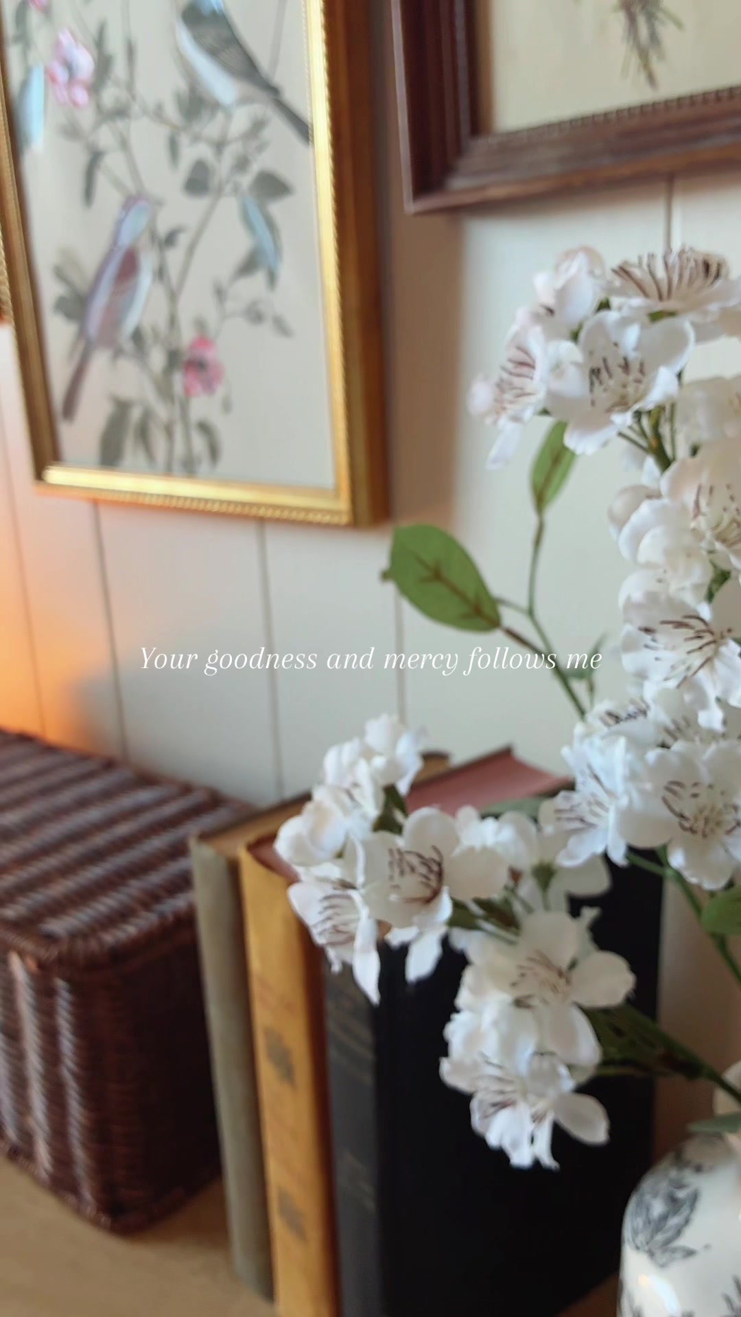 @Aniston&rsquo;s thrifts + home
