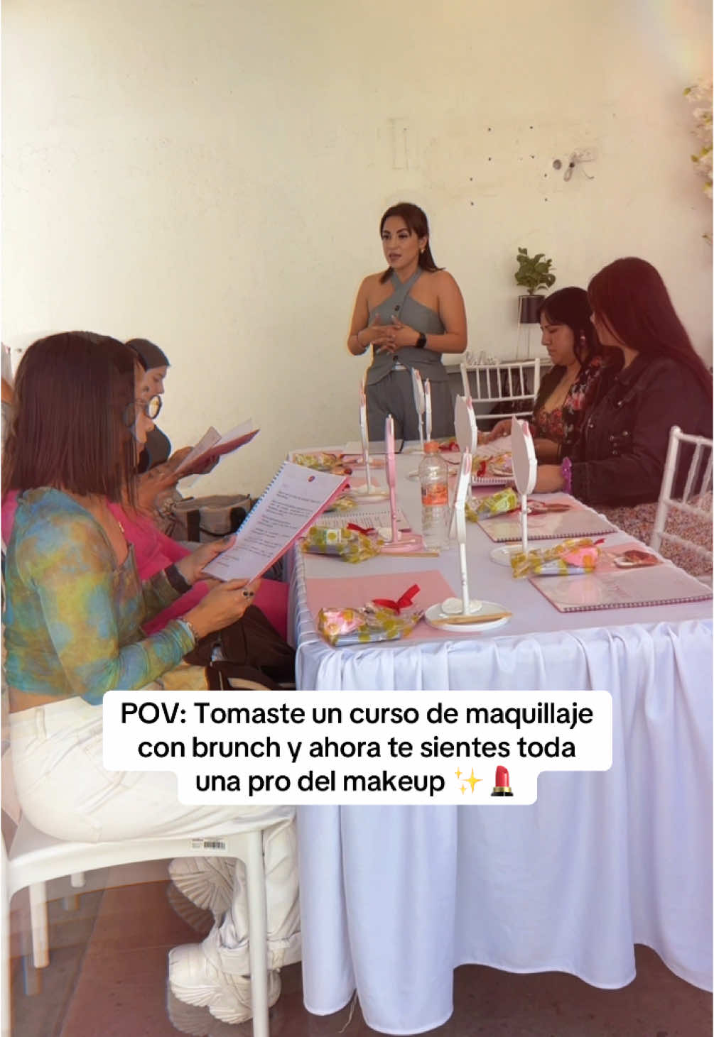 @Laura Itzel Lumina