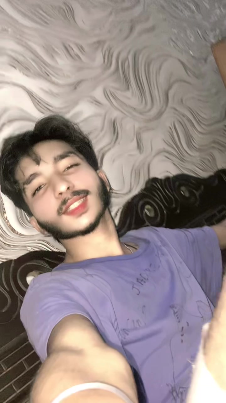 @🤍ℳǻ𝚕𝙞ⲕ🥀