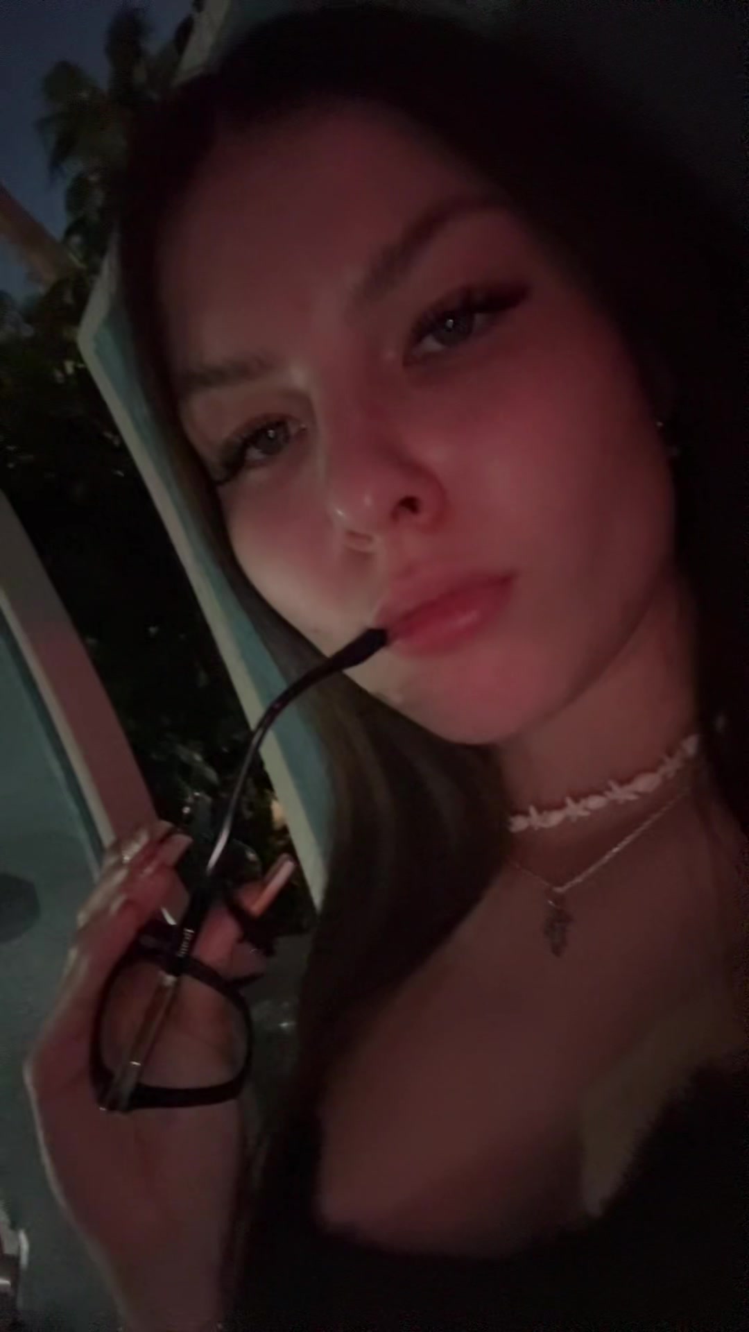 @<3