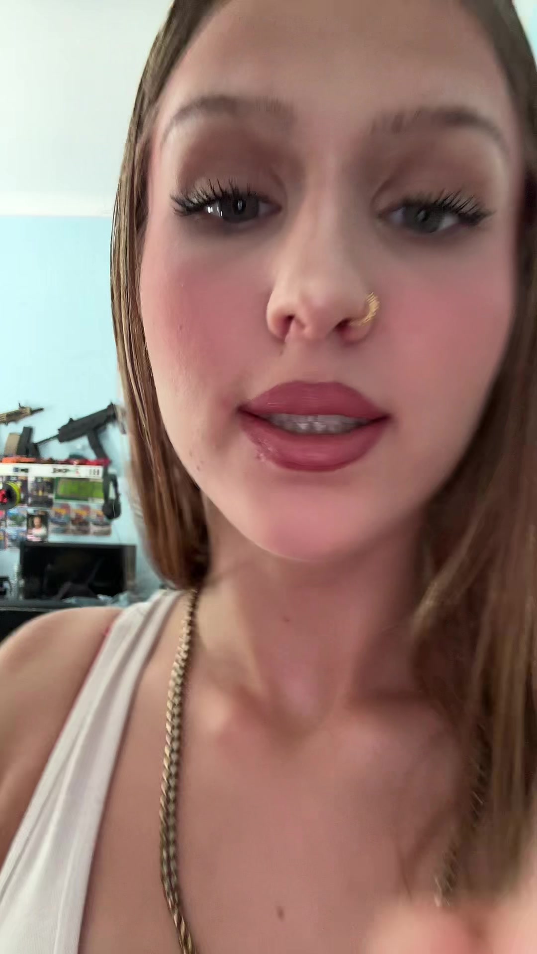@️