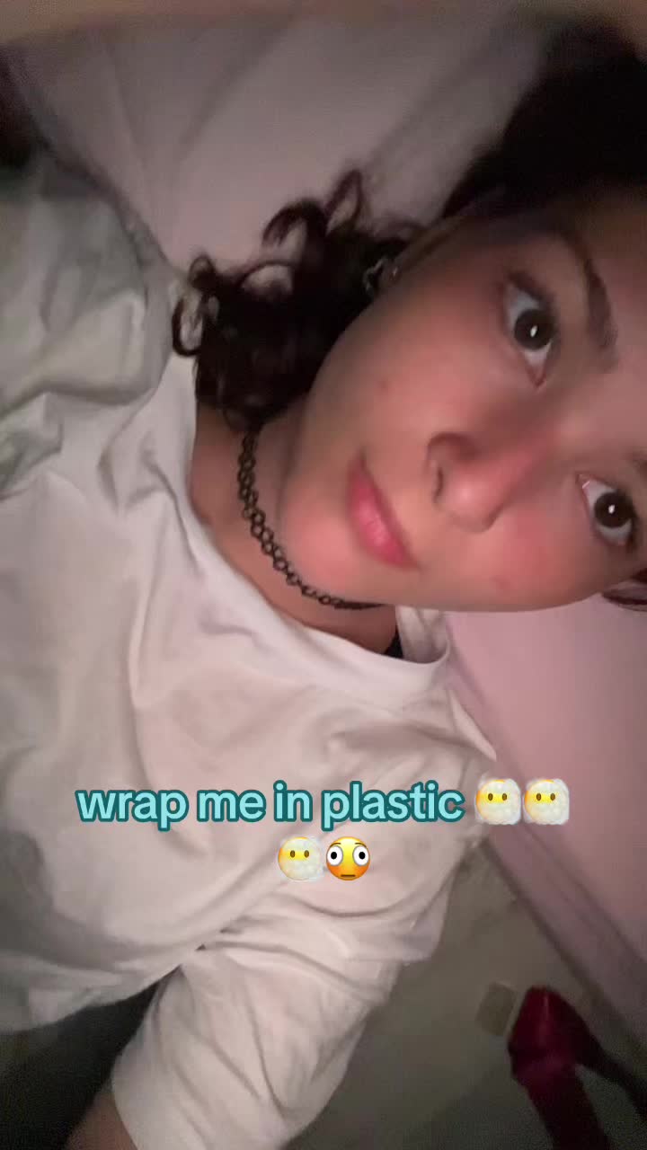 @𖦹 sɨrˈjɵ