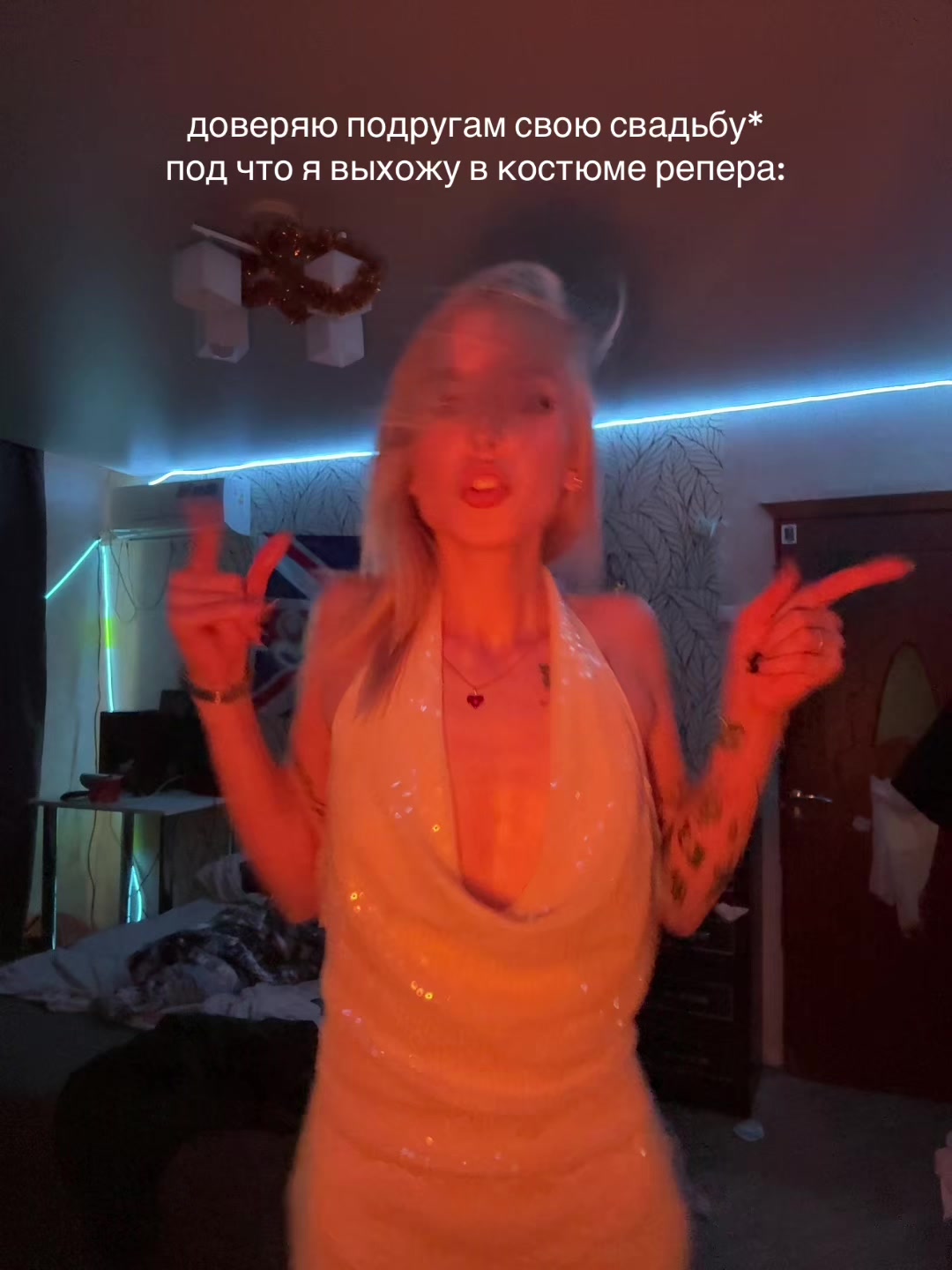 @юля