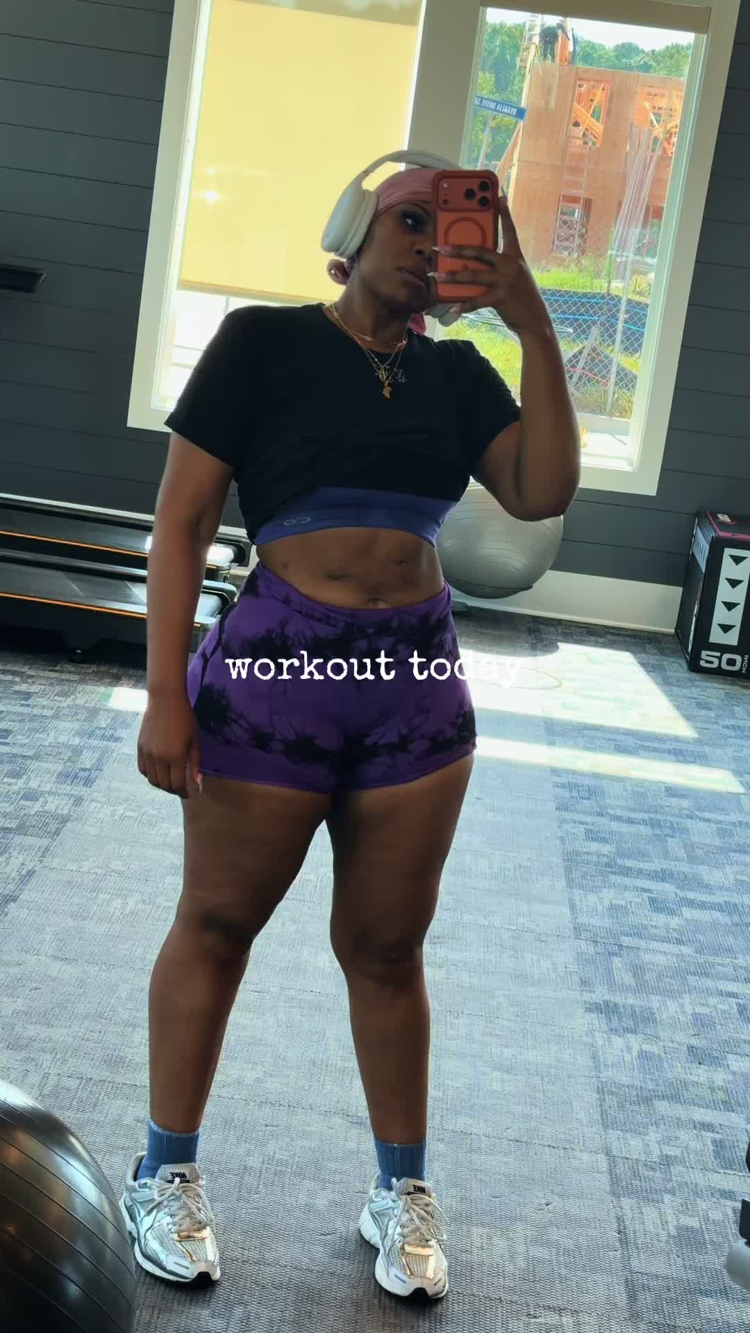 @iamrosellaj