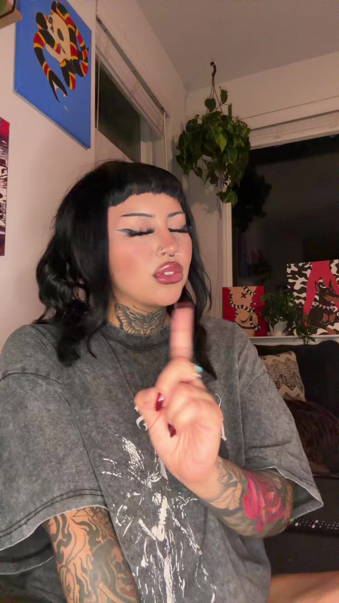 @XOXOKENI