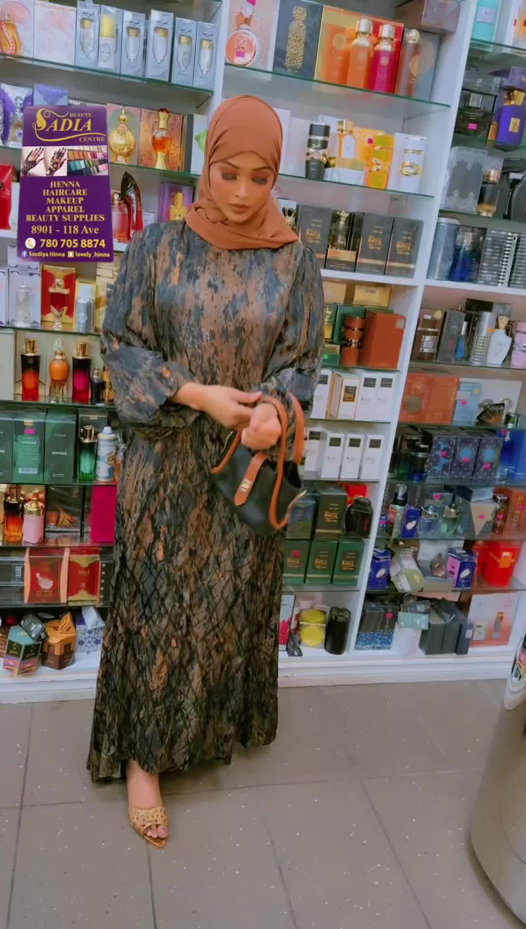 @Hinna Artista in EDMONTON🇨🇦