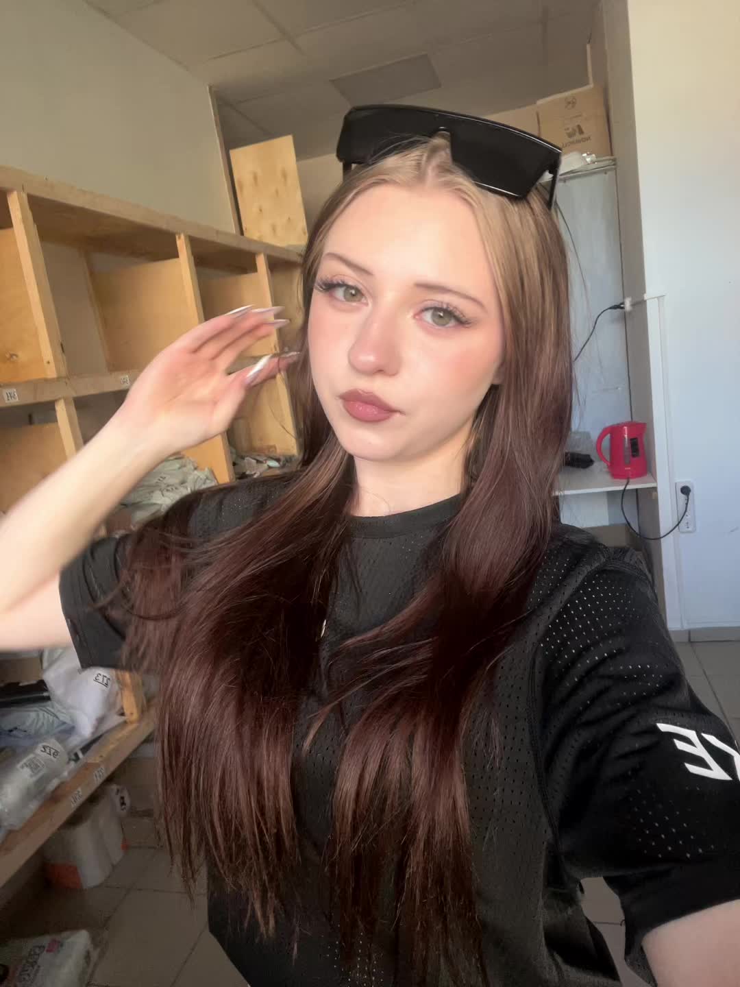 @Persikova