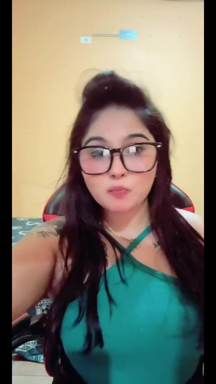 @SEXYNADIA123