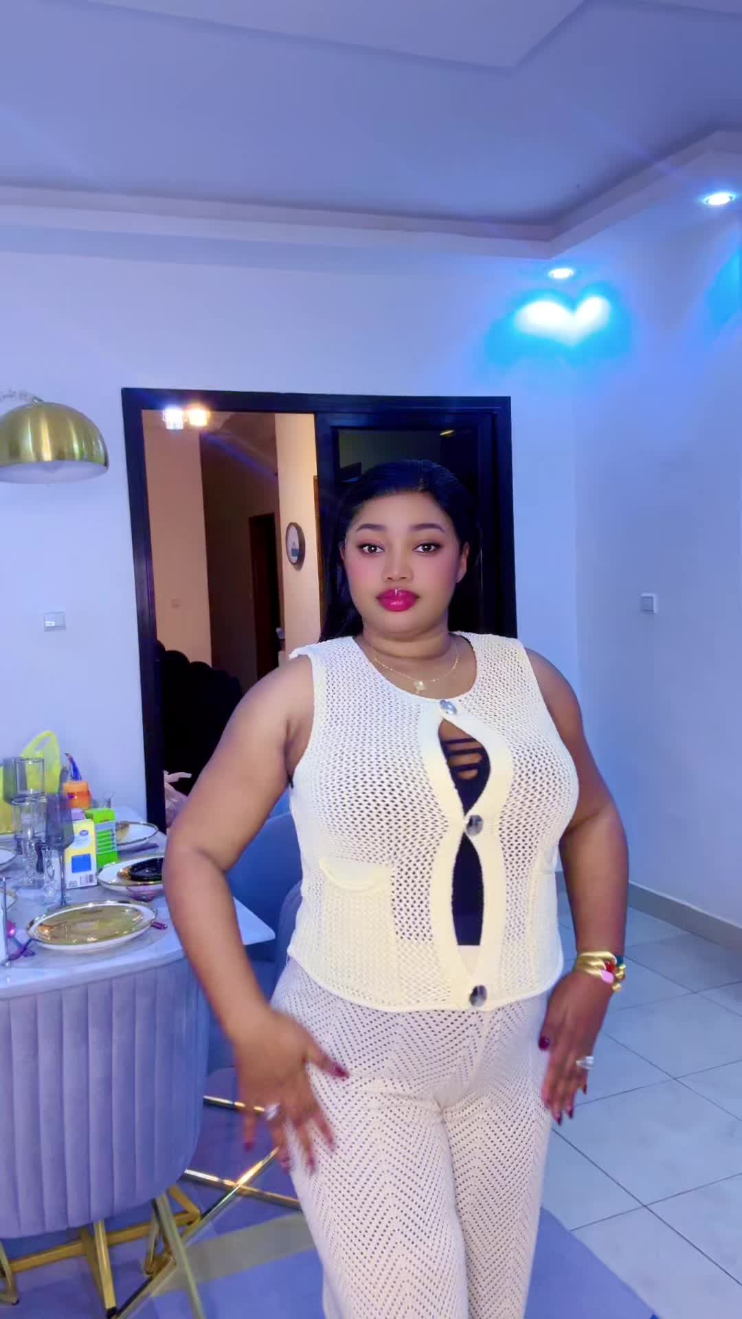 @Maimouna Diaw Chine inde Dubaï
