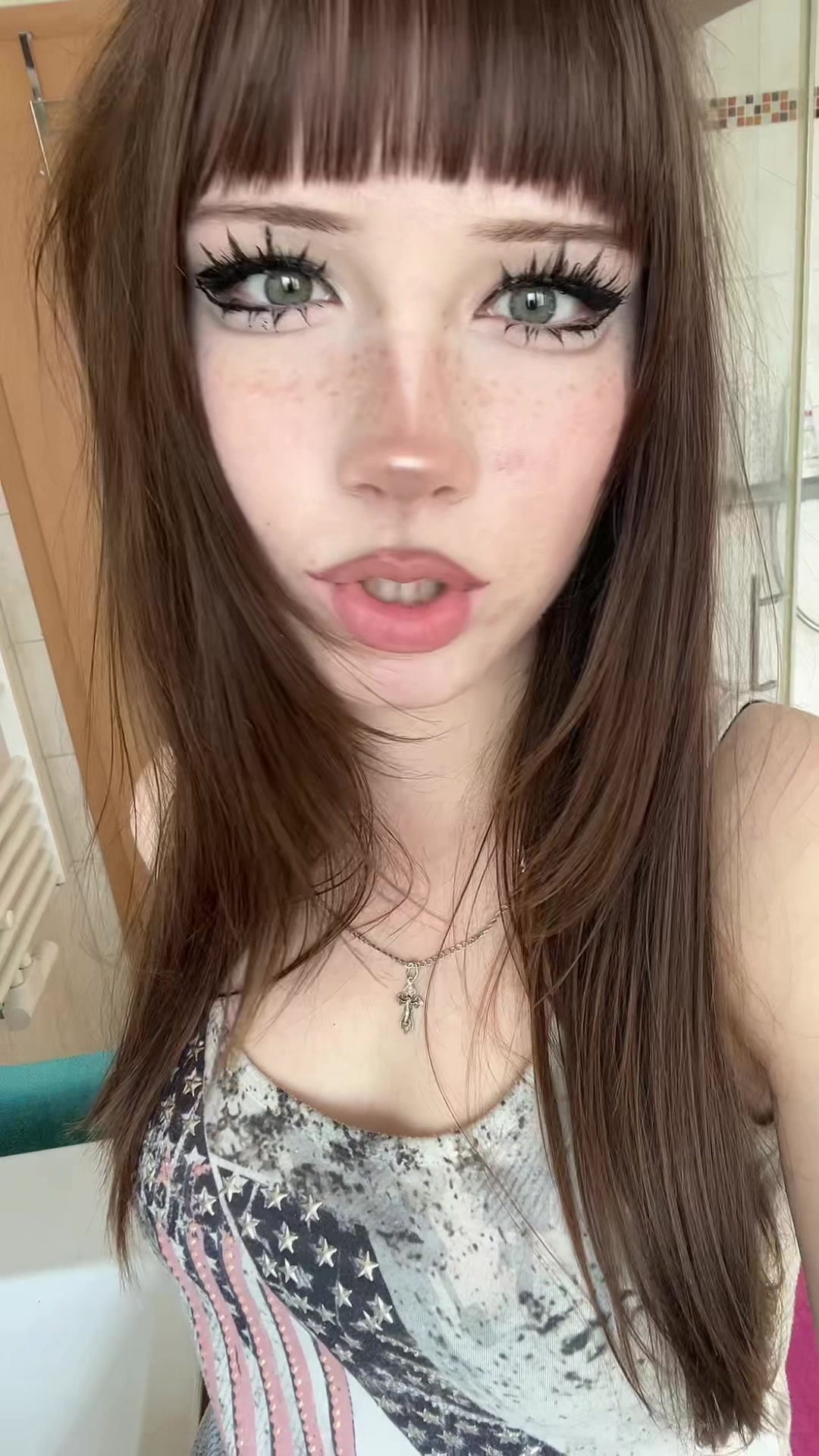 @nicole