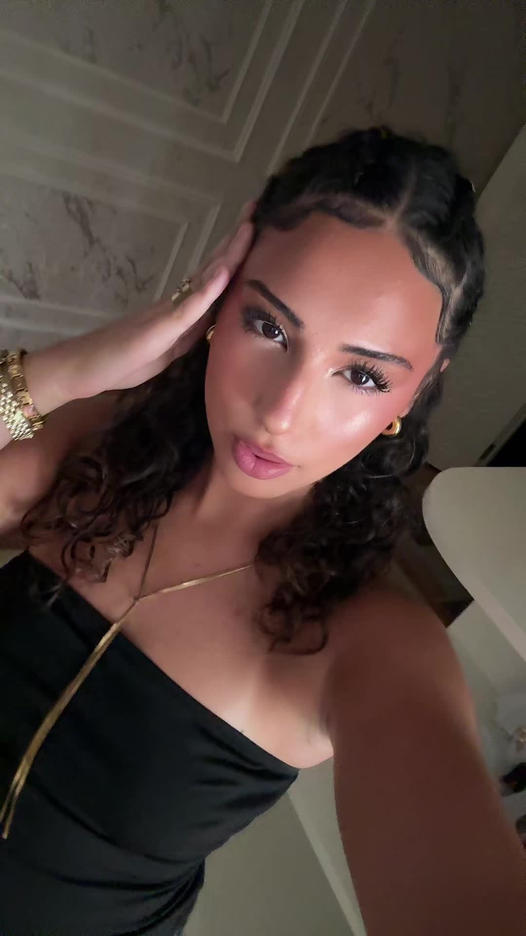 @𝑭𝒂𝒓𝒊𝒅𝒂 🪽