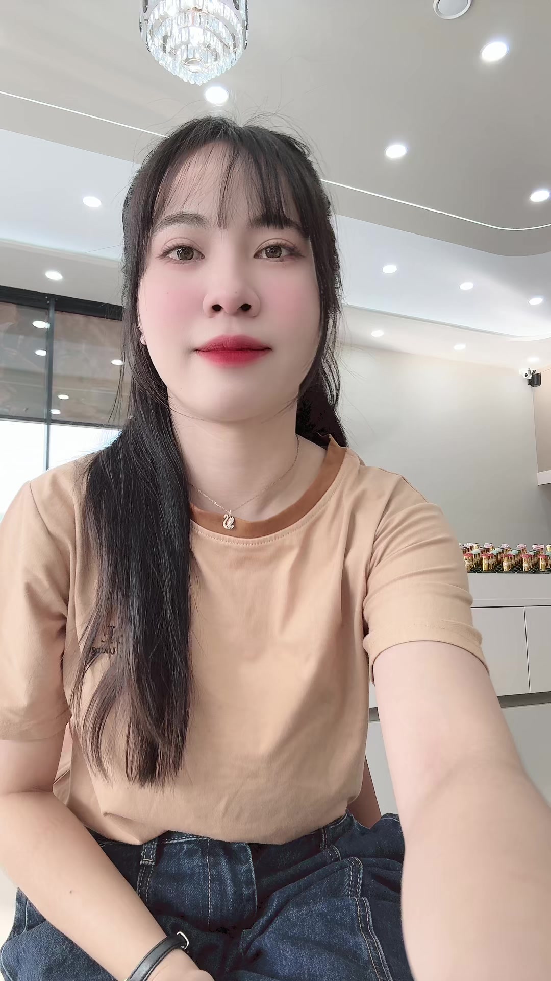 @Oanh Nana 🇻🇳🇯🇵🇨🇿