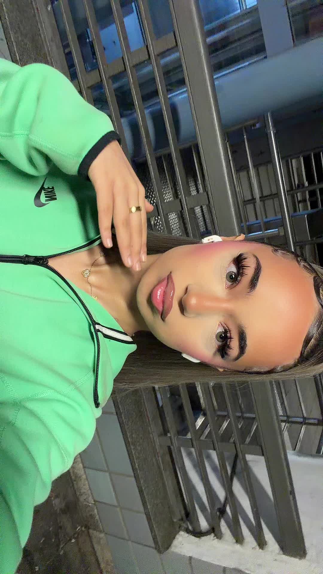 @V