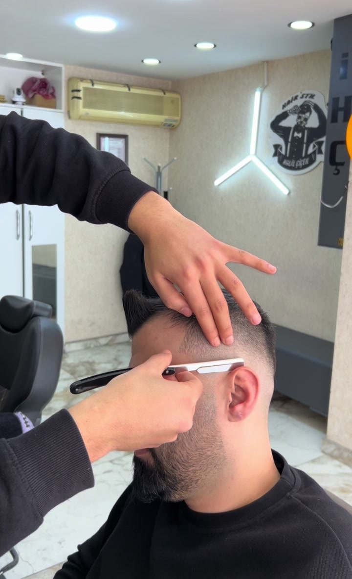 @İ.H.&Ccedil; KUAF&Ouml;R SALONU
