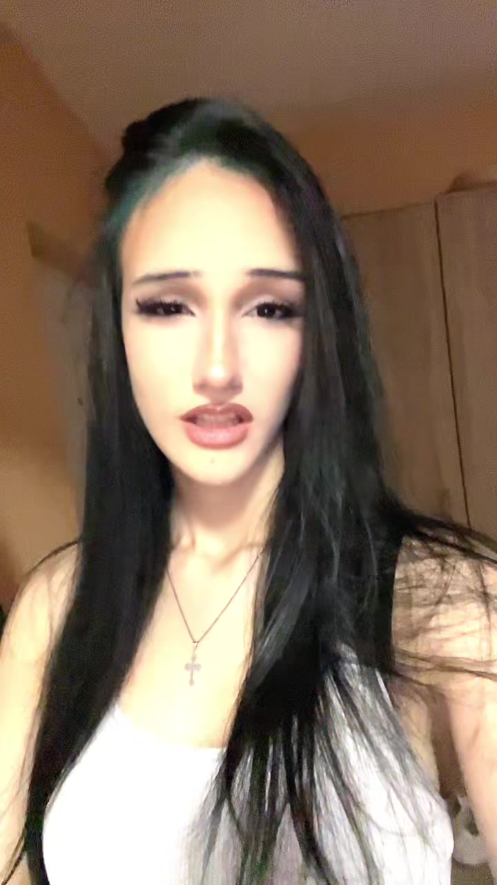 @к&auml;ја 🧛🏻