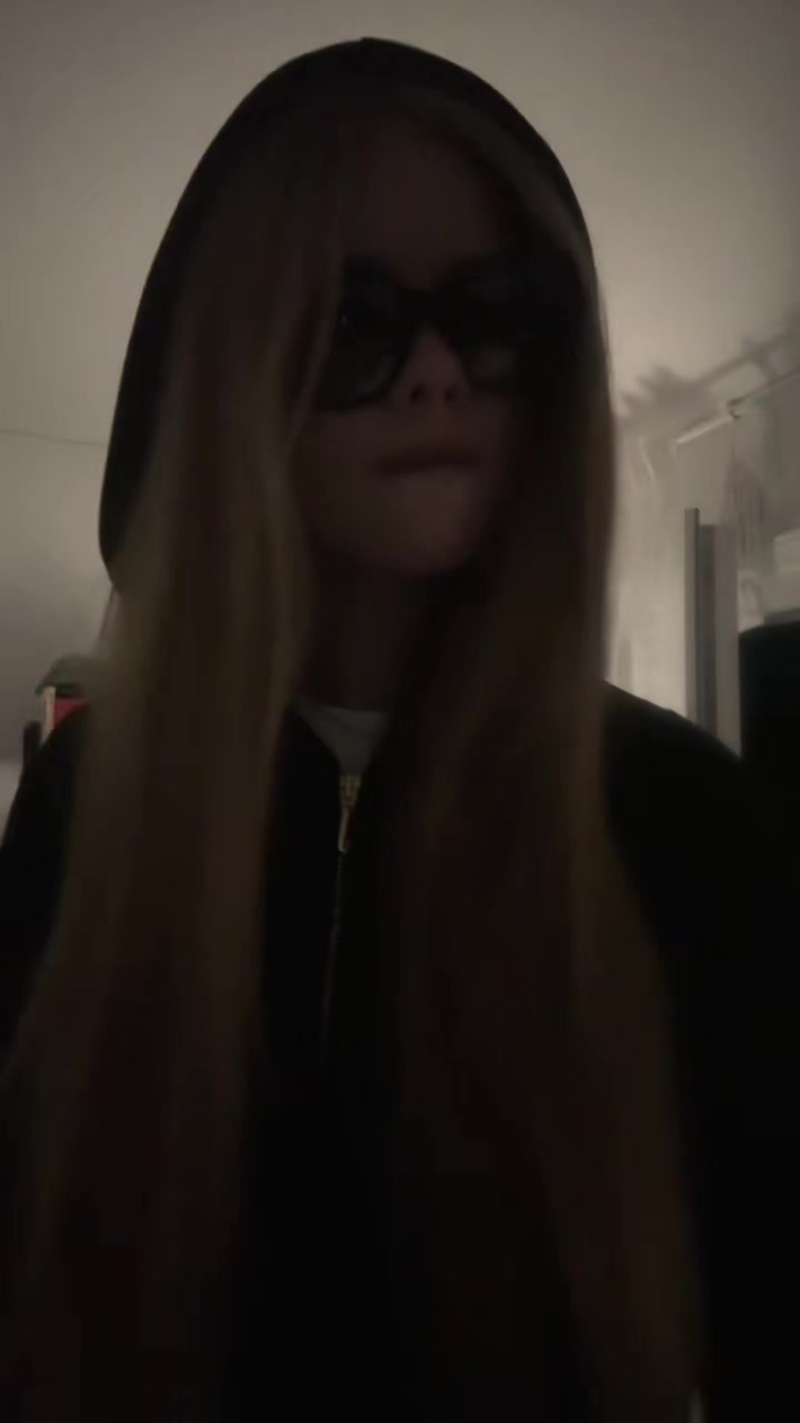 @𝐯𝐢𝐤𝐬𝐬𝐚