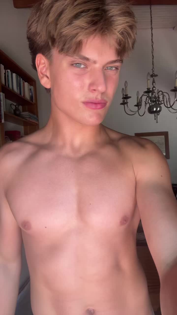 @Lyyrrr