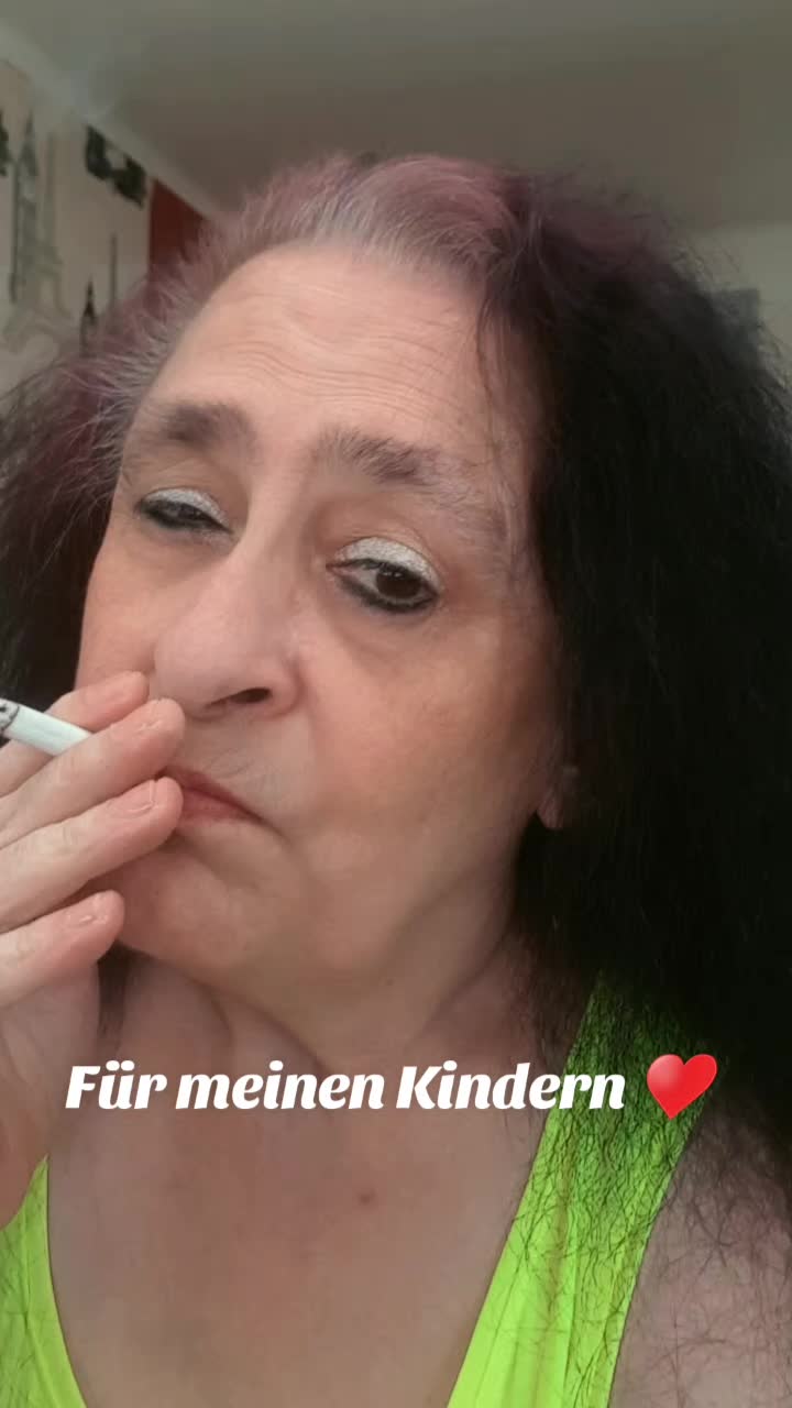 @Adele🖤❤💛