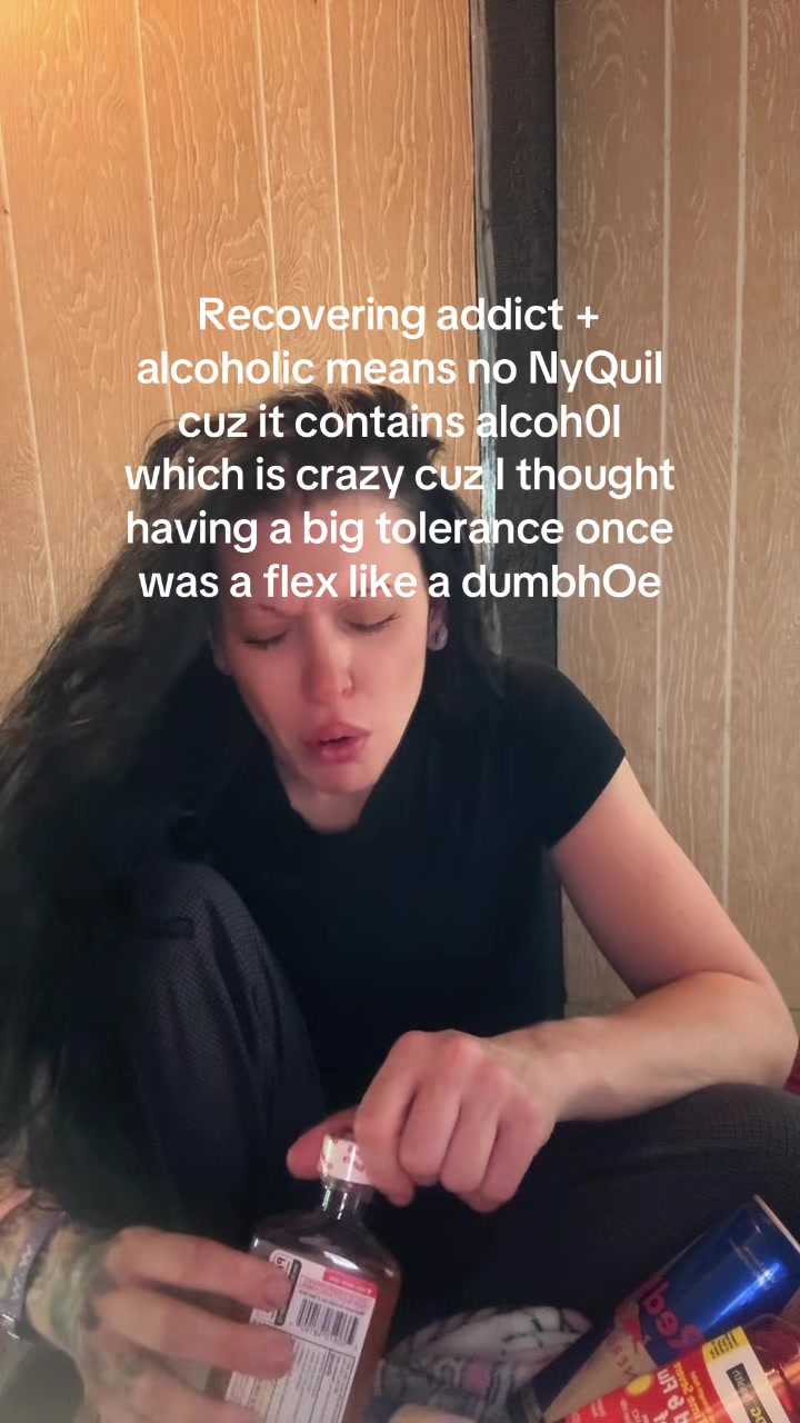 @brutalbritt 🖤🍒🎱📟🩶
