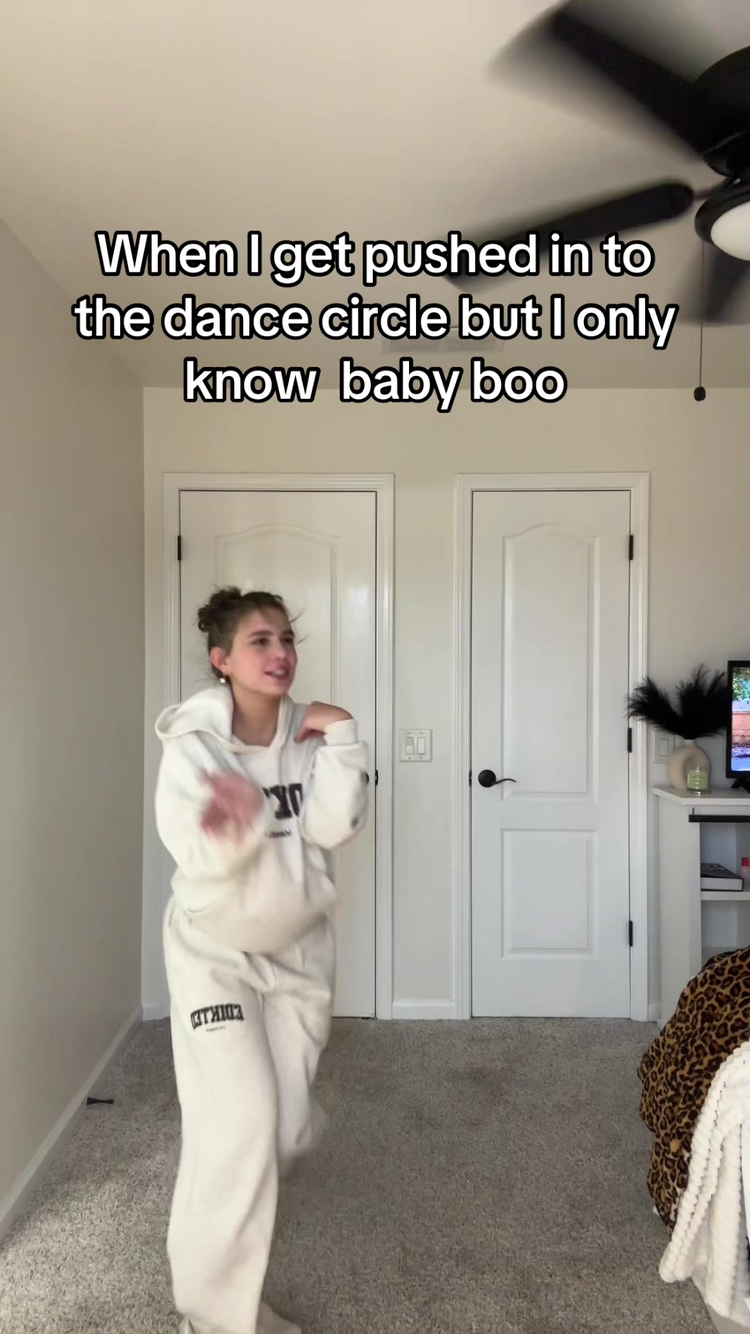 @Ava