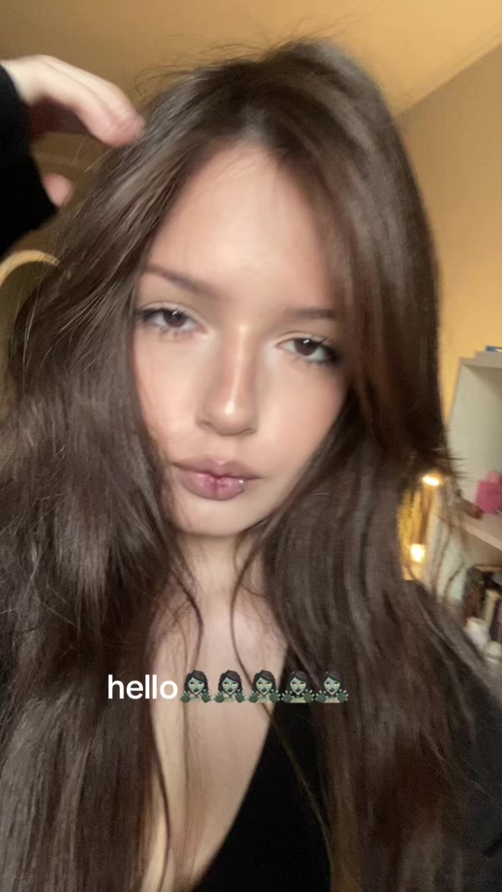 @🧛🏾♀️⚔️