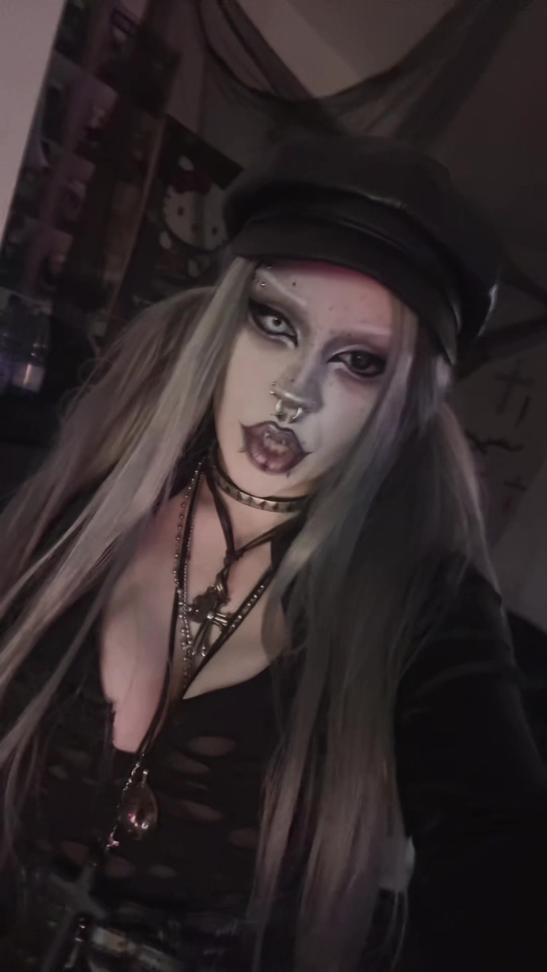 @palesw0rdsgirlx