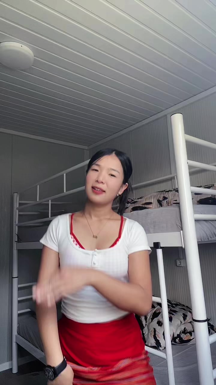@Gurungsine💝🇳🇵🇪🇺