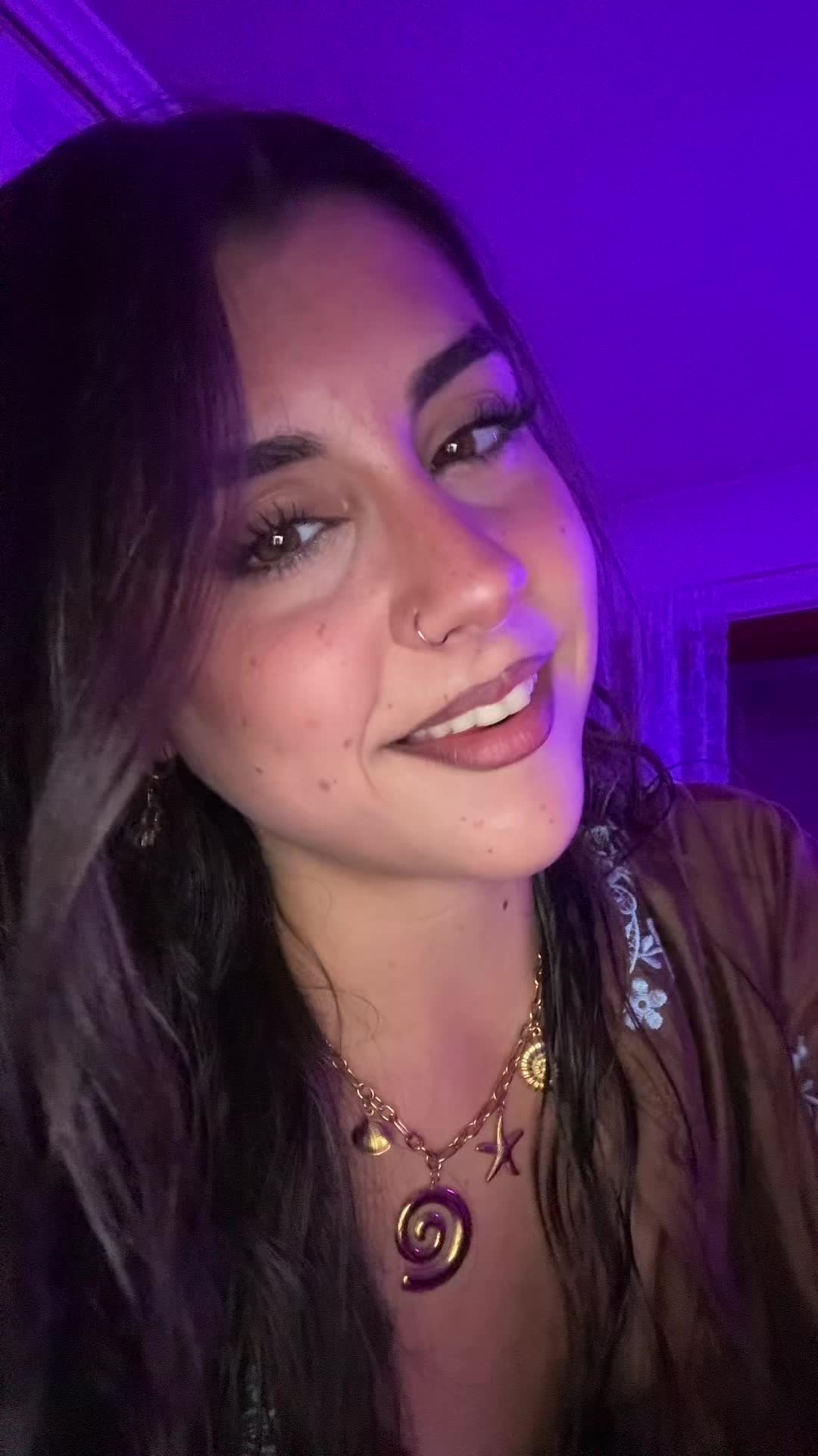 @𝐴𝑟𝑦