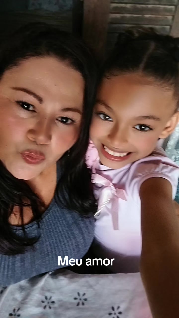 @C&eacute;lia Fernandes753