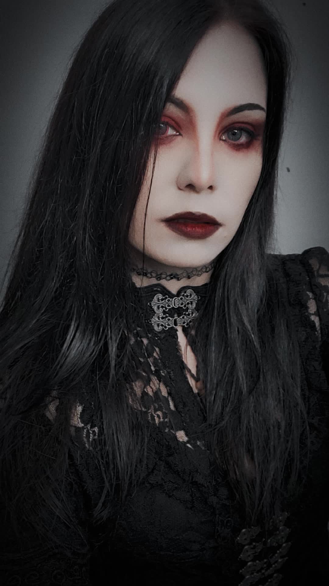 @𝕯𝖔𝖛𝖆𝖍🖤