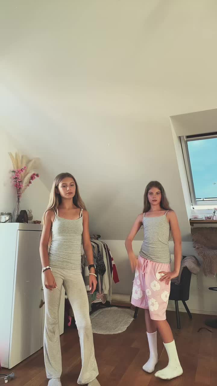 @Lyra🇹🇩🇹🇩🇹🇩