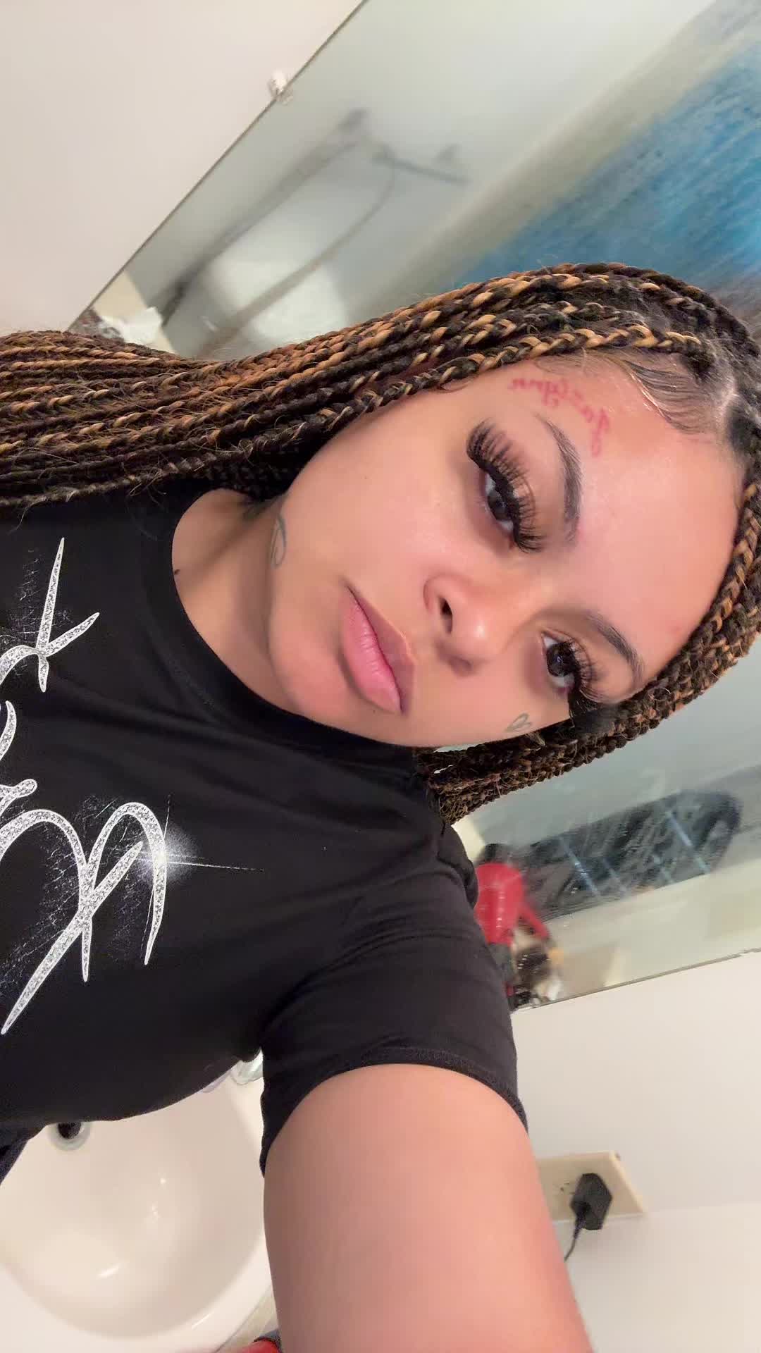 @Lilleeleee