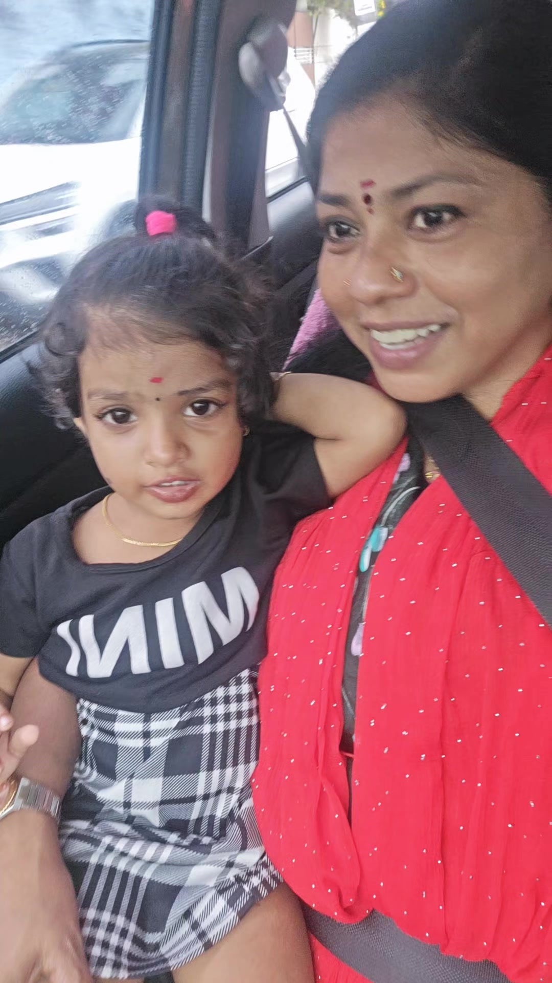 @മൂക്കുത്തിപെണ്ണ്❤️