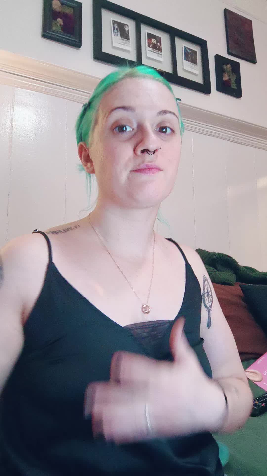 @🧚🏻🧝🏻&zwj;♀️