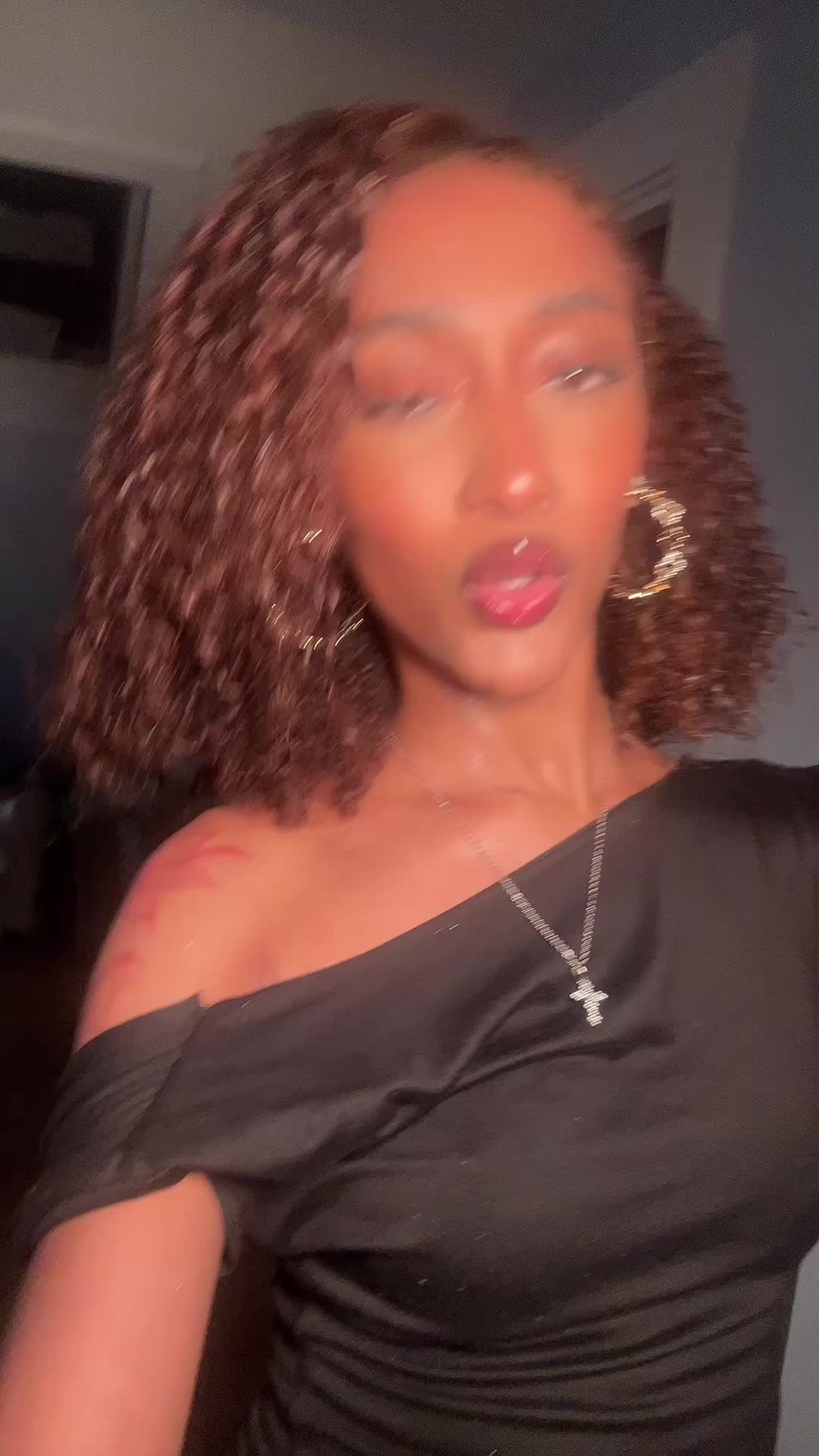 @Neli&trade;️