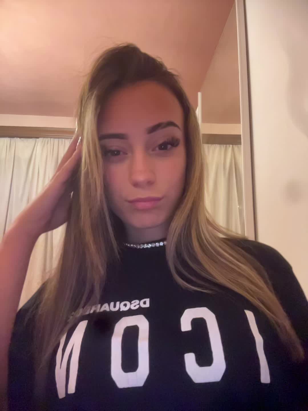 @𝐌 𝐀 𝐓 𝐈 𝐋 𝐃 𝐄