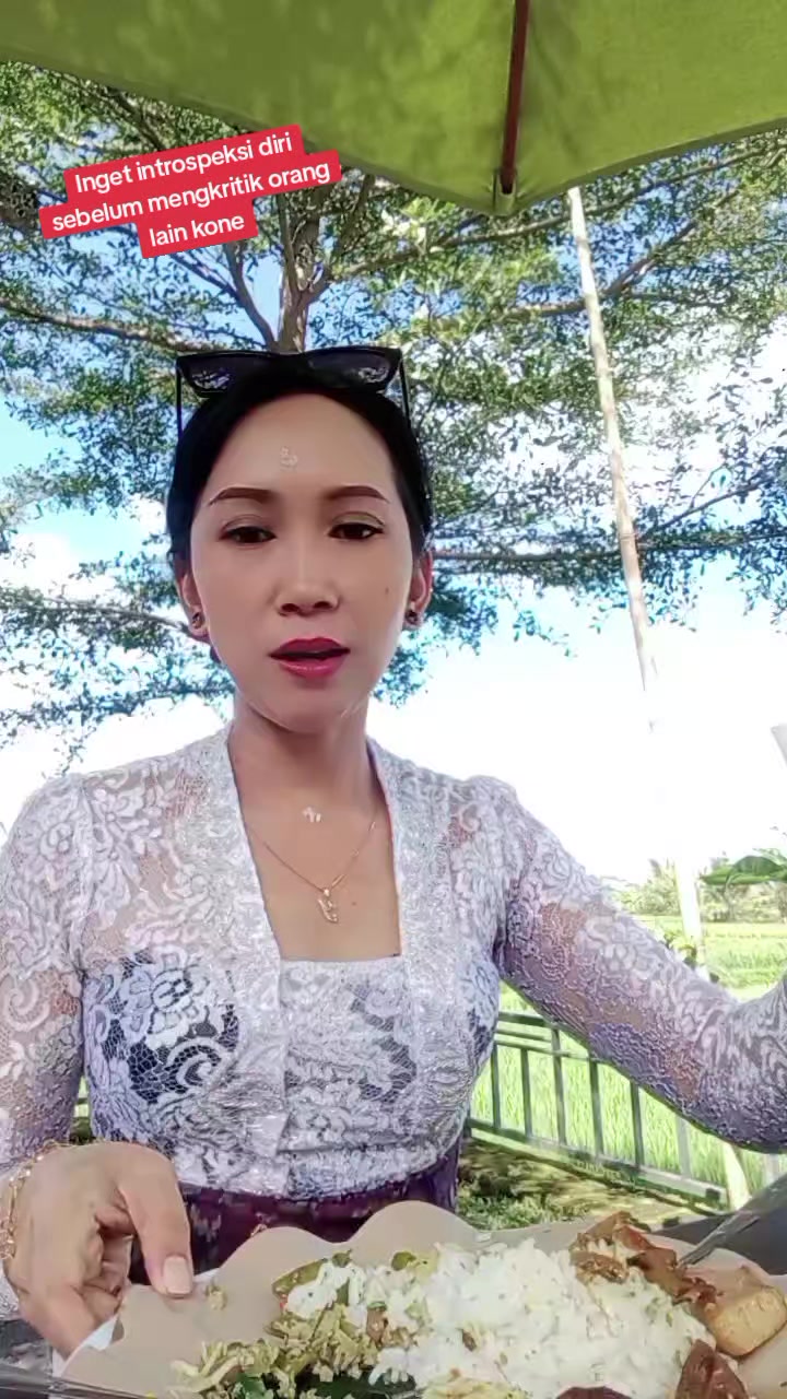 @Ayukbudiani