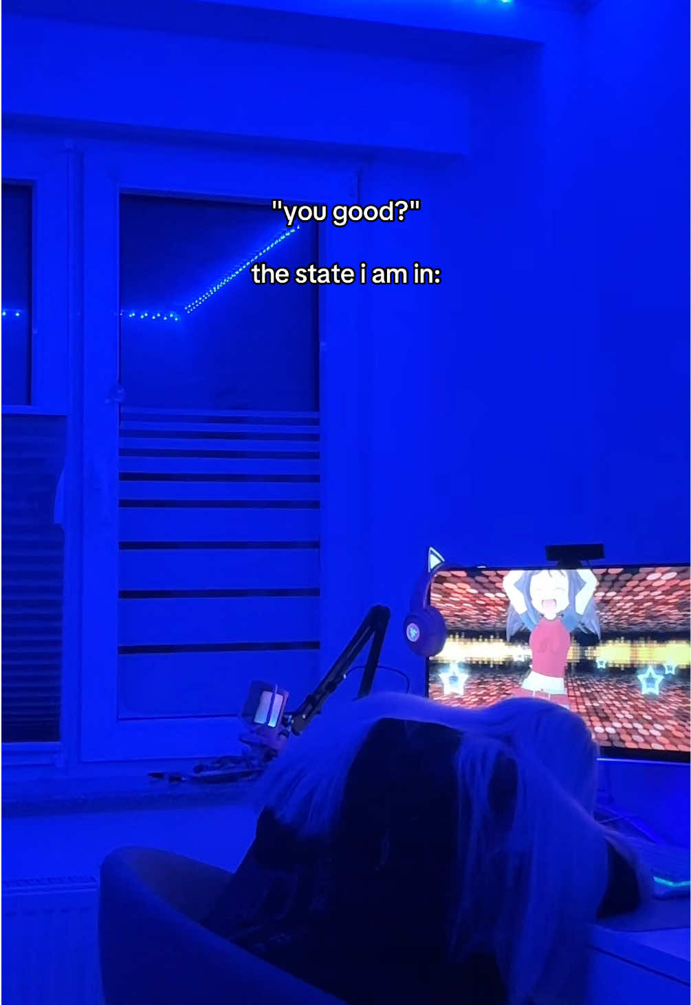 @v_eeveee