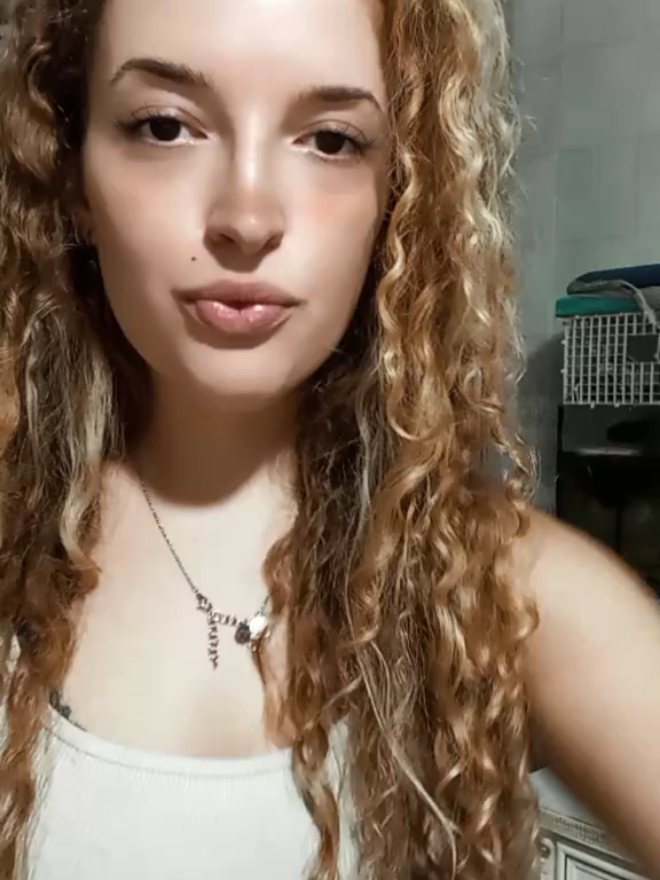 @Sofia__Lov___