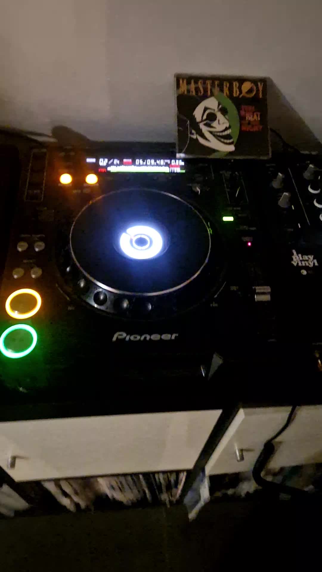 @Dj Hush