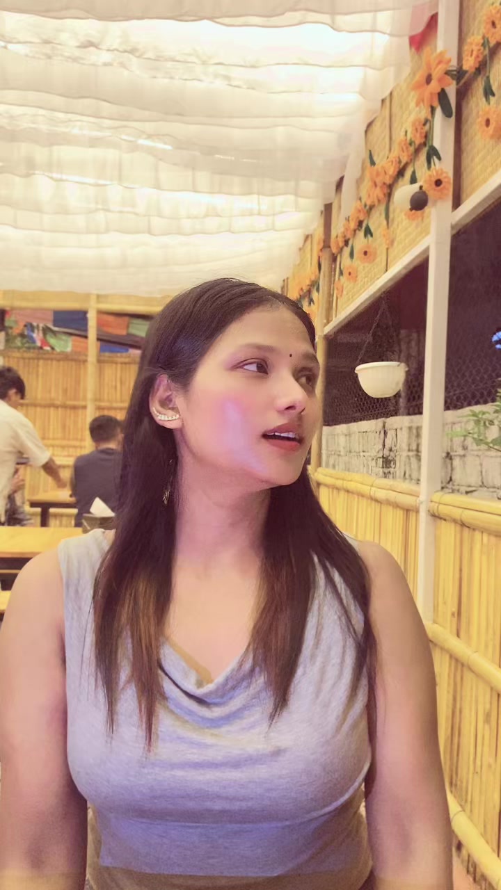 @max ko momi💔🥺