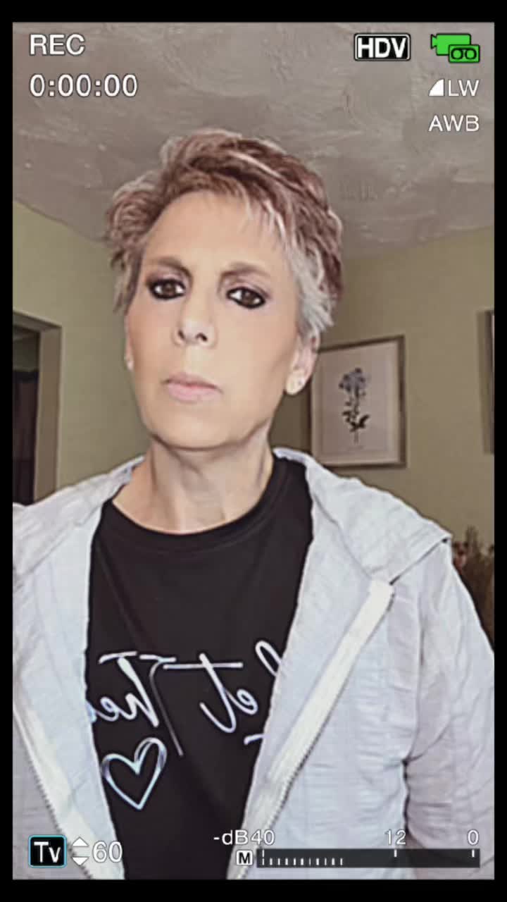@Grandma Jo✝️ 🪽ღ🦋ღ🪽